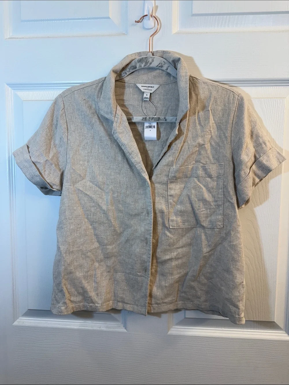 Banana Republic Short-Sleeve Linen Button-Down Shirt in Light Beige